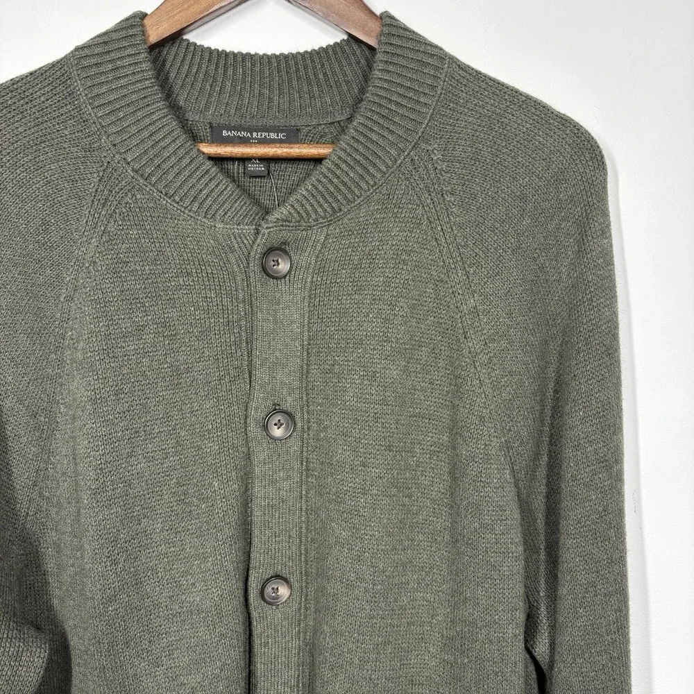Banana Republic Mens Button Up Cardigan Sweater Size XL Olive Green Cotton Blend